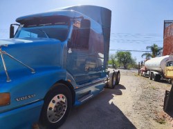 TRACTOCAMION- VOLVO- VNL64T-4244-6